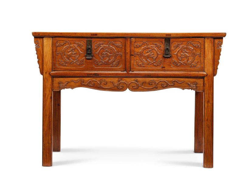 十七/十八世紀　黃花梨團龍紋聯二悶戶櫥 | A CARVED HUANGHUALI TWO-DRAWER COFFER, LIANERCHU - 图3