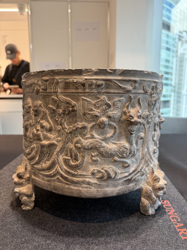 漢 陶質龍紋人物熊足尊 - 图21