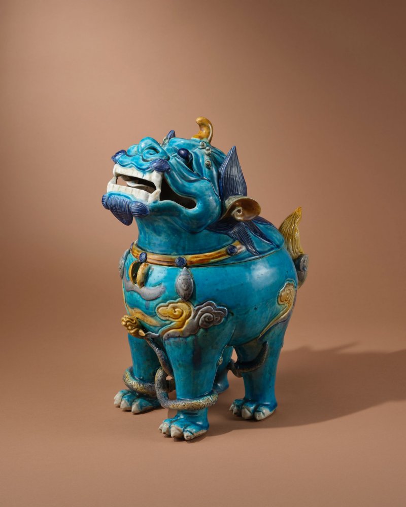 明弘治至嘉靖　琺華甪端薰爐 | A FAHUA LUDUAN INCENSE BURNER AND COVER - 图3