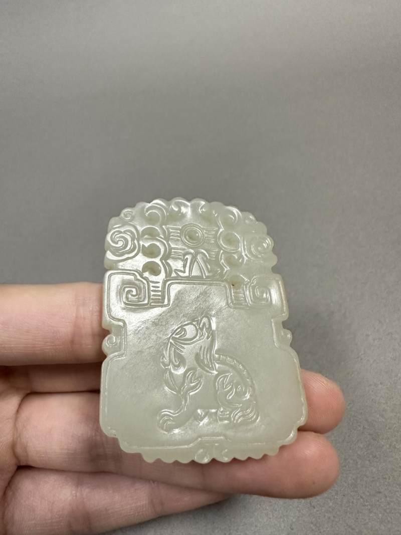    白玉瑞兽子岗牌 - 图5