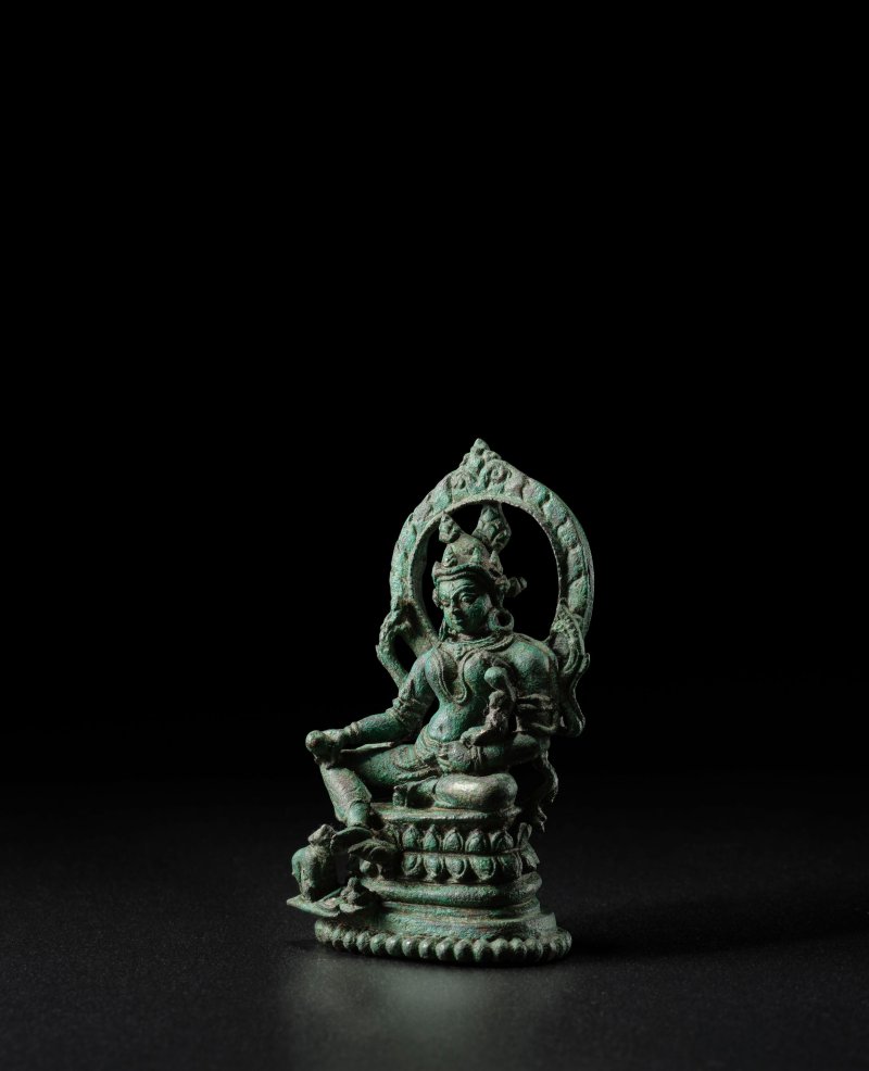 印度東北部 帕拉時期 十二世紀 安比迦銅像 | A COPPER ALLOY FIGURE OF AMBIKA - 图5