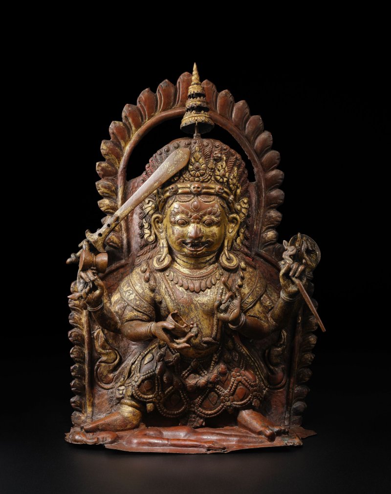 尼泊爾 十七世紀 銅鎏金錘揲陪臚像 | A GILT COPPER ALLOY REPOUSSE FIGURE OF BHAIRAVA - 图3