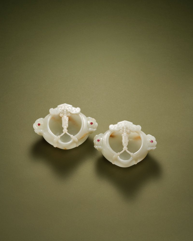 清乾隆　白玉福壽喜慶水丞一對 | A VERY RARE PAIR OF WHITE JADE 'HAPPINESS' WATER COUPS - 图3