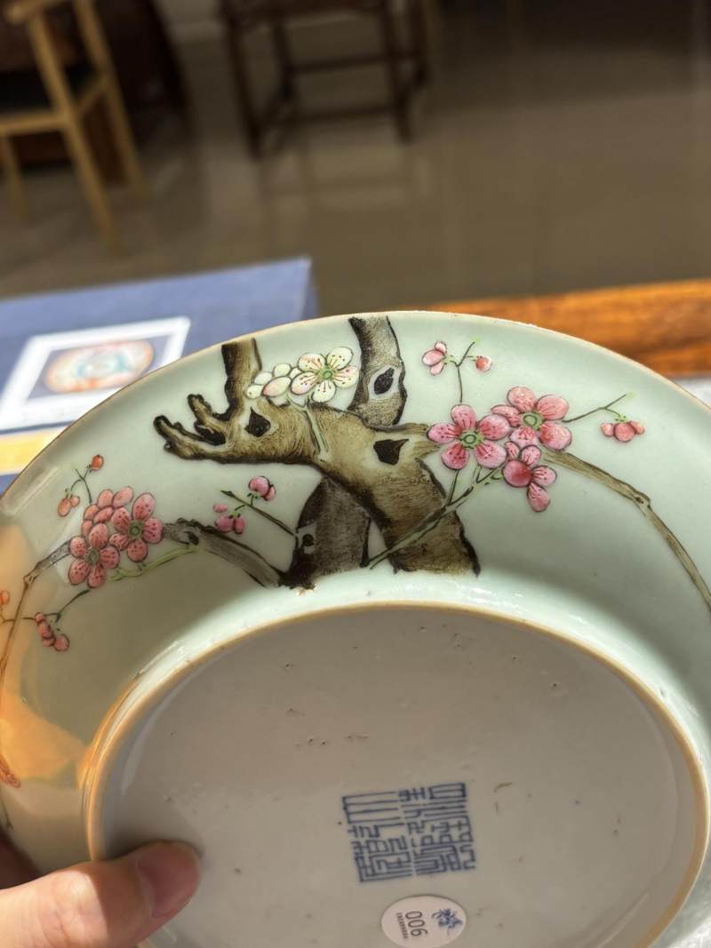    清乾隆 青釉粉彩过枝梅花盘 - 图7