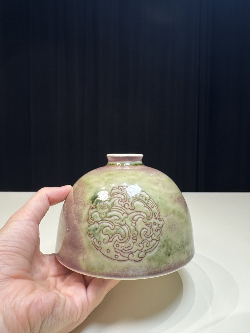 清康熙 豇豆红暗刻团螭纹太白尊 - 图8