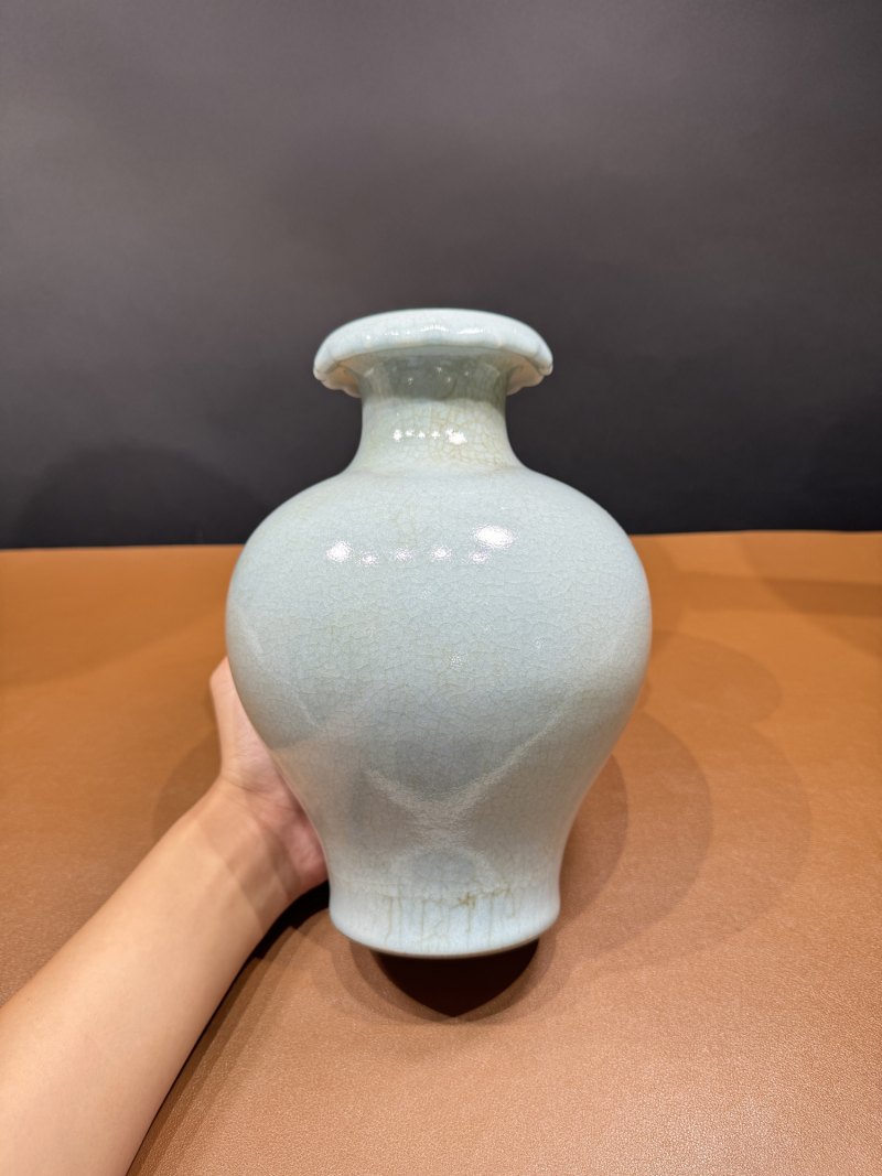 清乾隆 仿汝釉石榴尊 - 图2