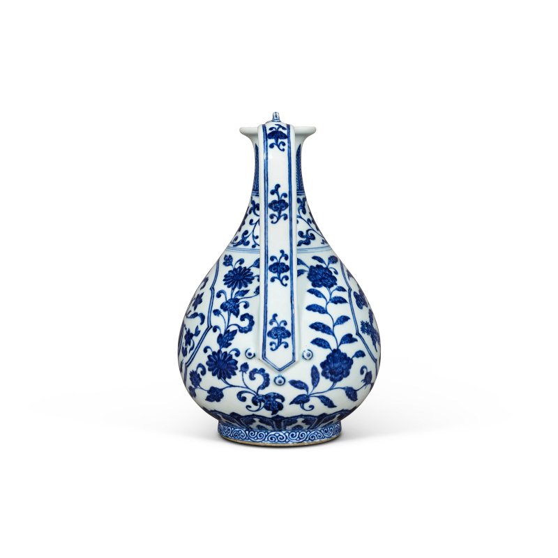 清乾隆 青花開光花果紋執壺 六字篆書款  QIANLONG SIX-CHARACTER SEAL MARK IN UNDERGLAZE BLUE AND OF THE PERIOD (1736-1795) - 图3