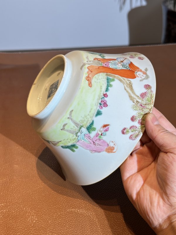 清乾隆 粉彩人物折腰碗 - 图6