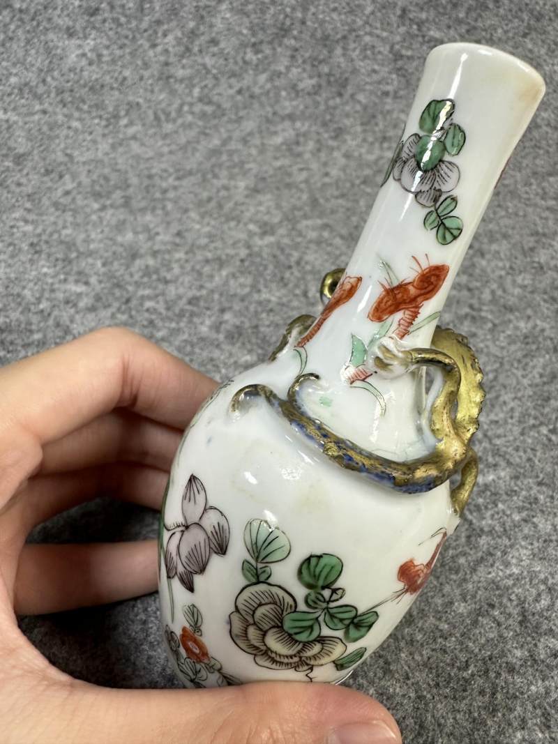    清 五彩花卉蟠螭莱菔瓶 - 图8