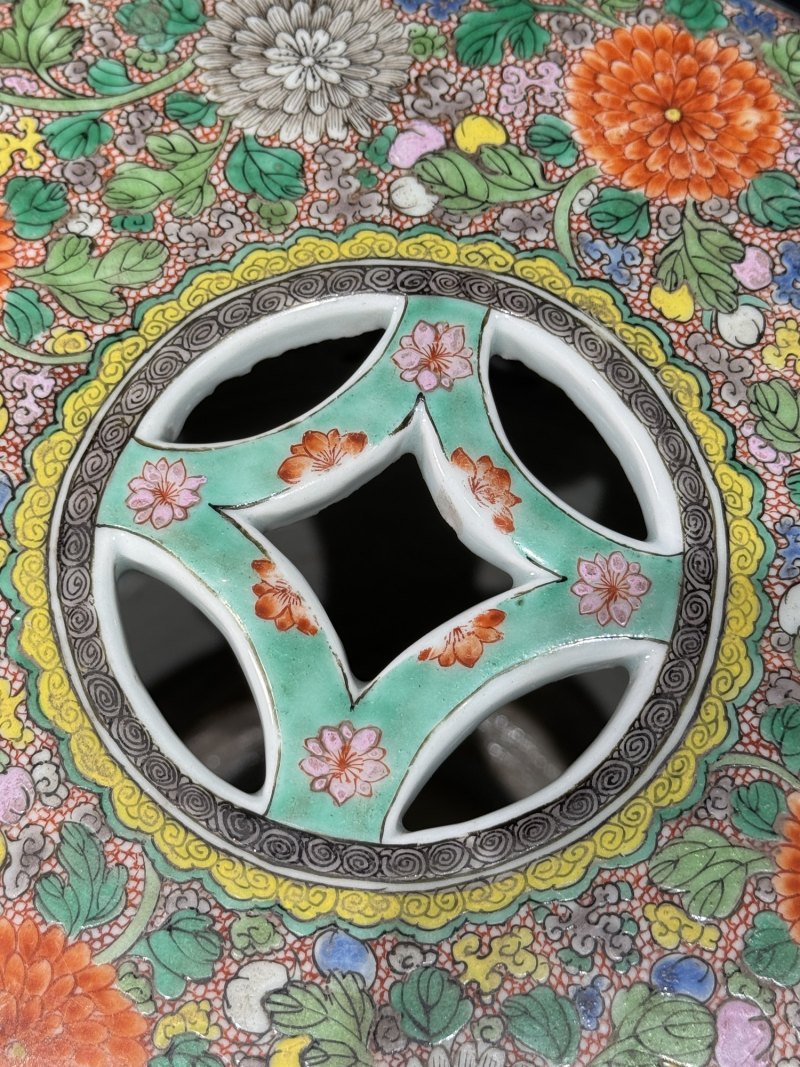 清康熙-雍正 五彩加粉彩缠枝花卉纹鼓凳 - 图8