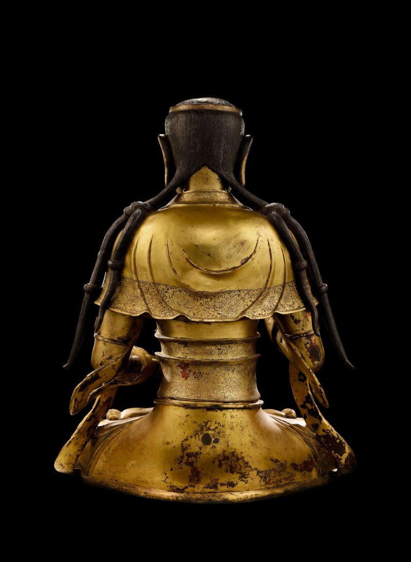 元/明　銅鎏金觀音坐像 | AN EXCEPTIONALLY RARE MONUMENTAL GILT-BRONZE FIGURE OF AVALOKITESVARA - 图6