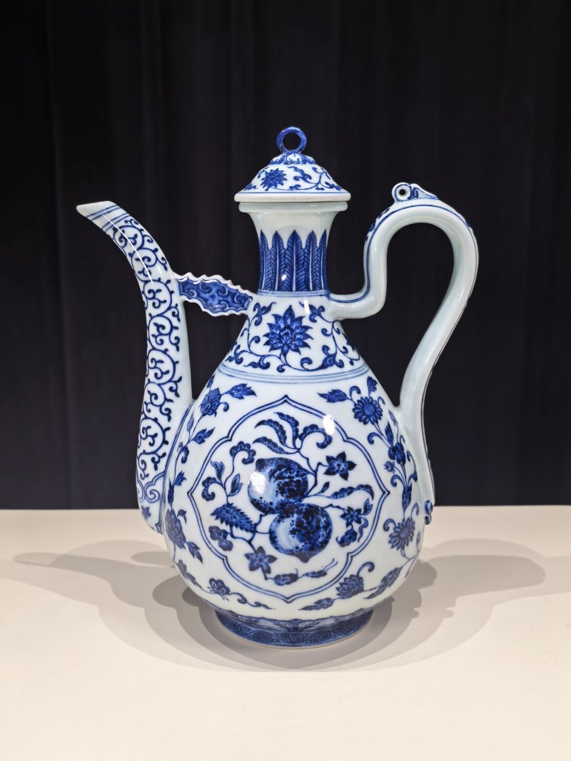 清乾隆 青花折枝瑞果纹执壶 - 图5