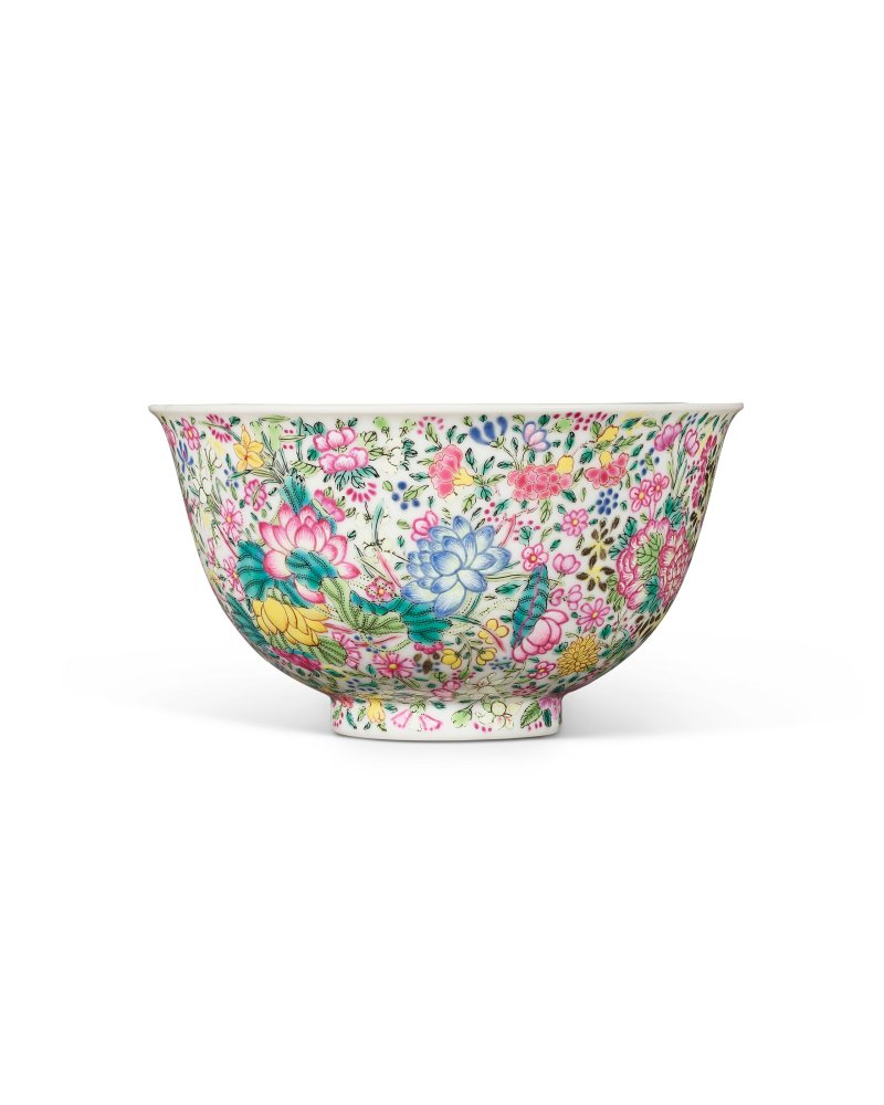 清乾隆 洋彩萬花錦紋盌 藍料雙方框「彩秀堂製」楷書款  QIANLONG PERIOD (1736-1795), CAIXIU TANG ZHI HALL MARK IN BLUE ENAMEL WITHIN A DOUBLE SQUARE - 图2