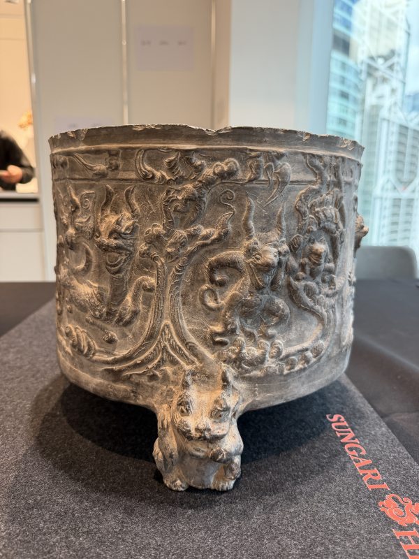 漢 陶質龍紋人物熊足尊 - 图23