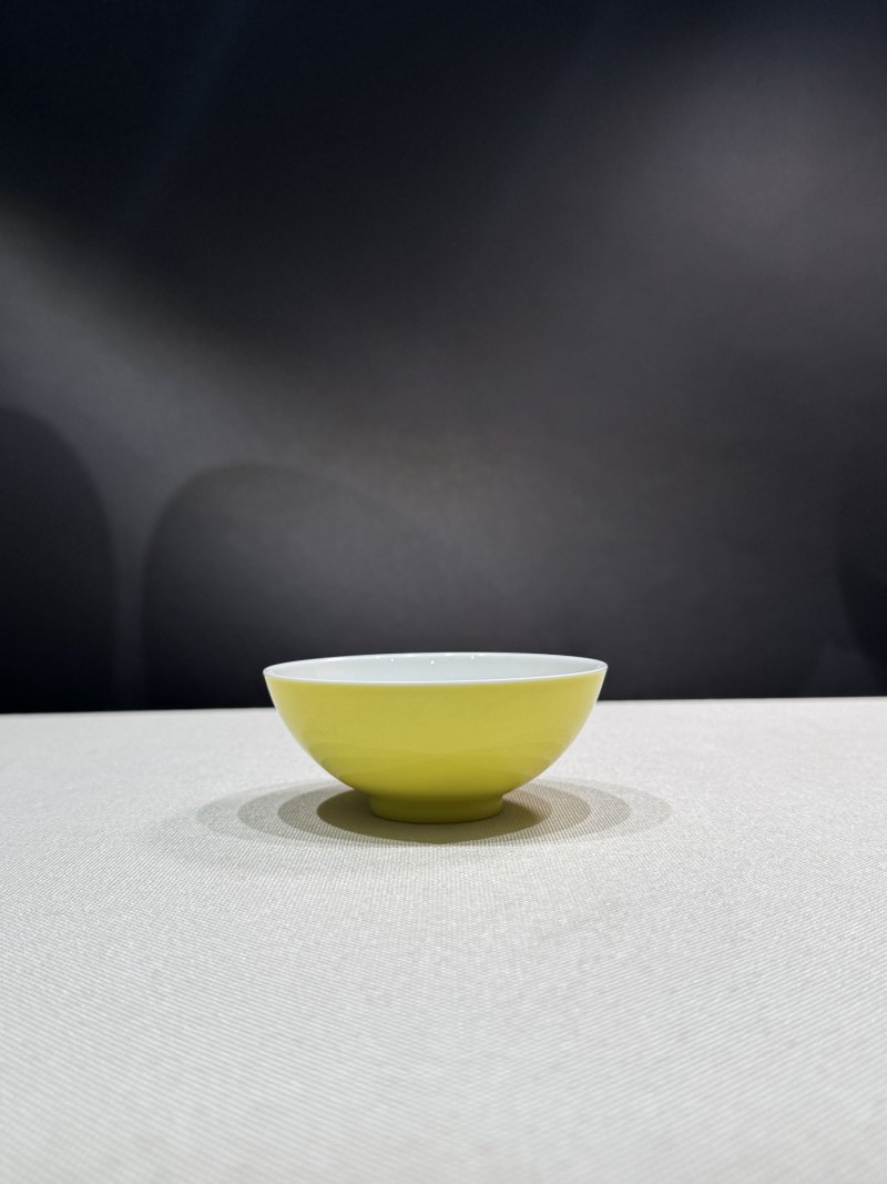 清雍正 柠檬黄釉茶圆 - 图2