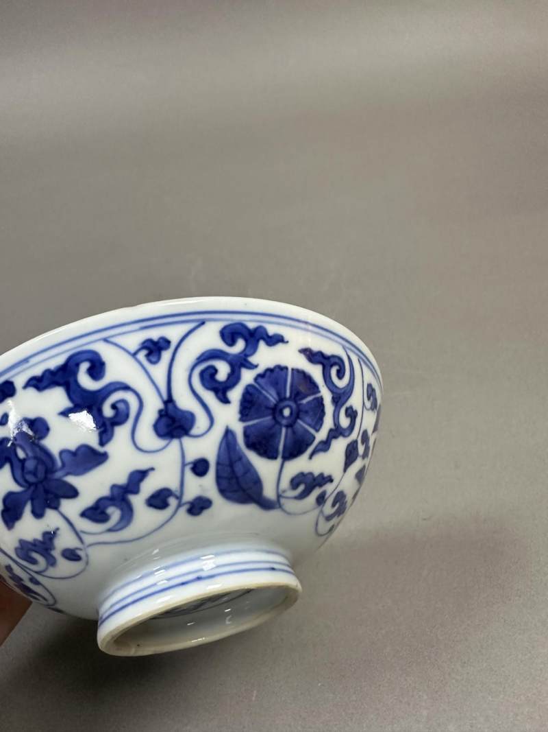    明末清初 青花缠枝栀子纹碗 - 图3