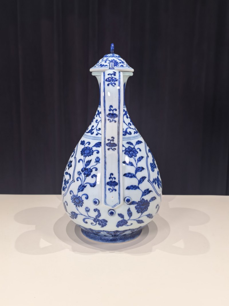 清乾隆 青花折枝瑞果纹执壶 - 图6