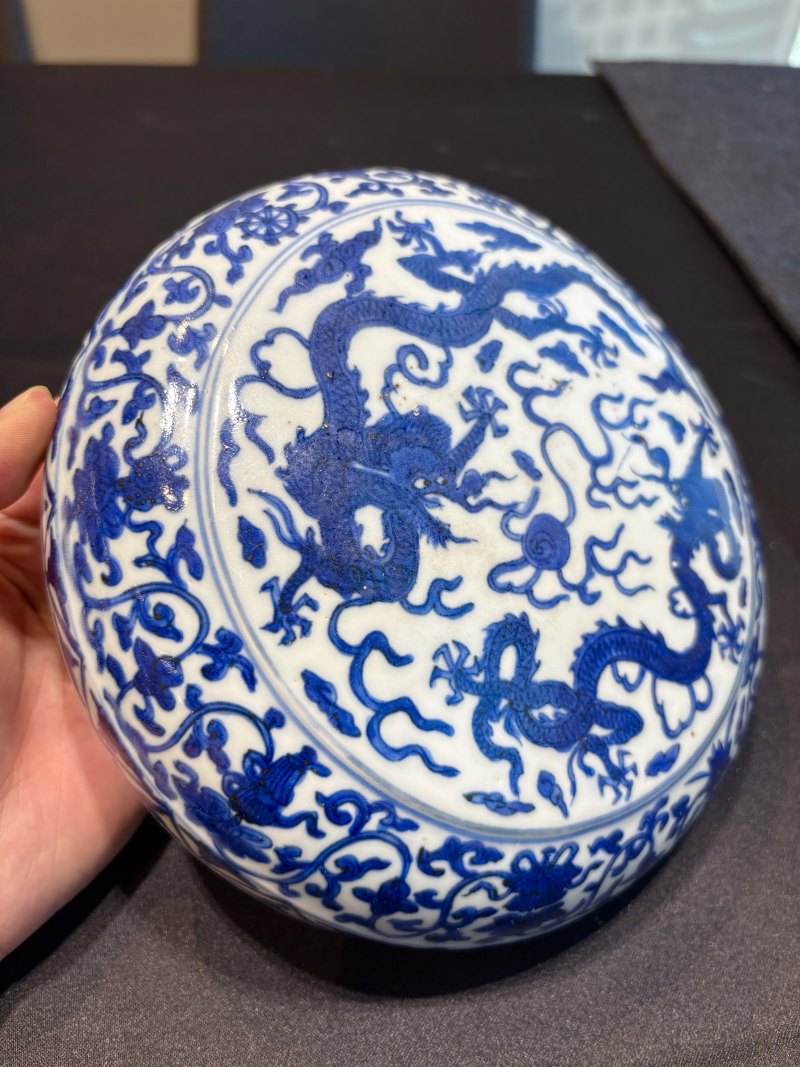 明萬曆 青花雙龍戲珠圖圓捧盒 - 图13