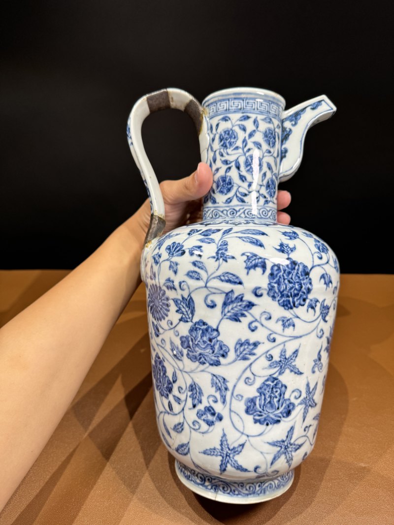 明永乐 青花缠枝花卉纹执壶 - 图6