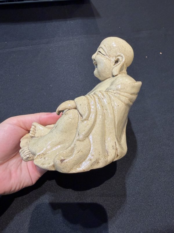 明 漳州窯米黃釉布袋和尚 - 图9