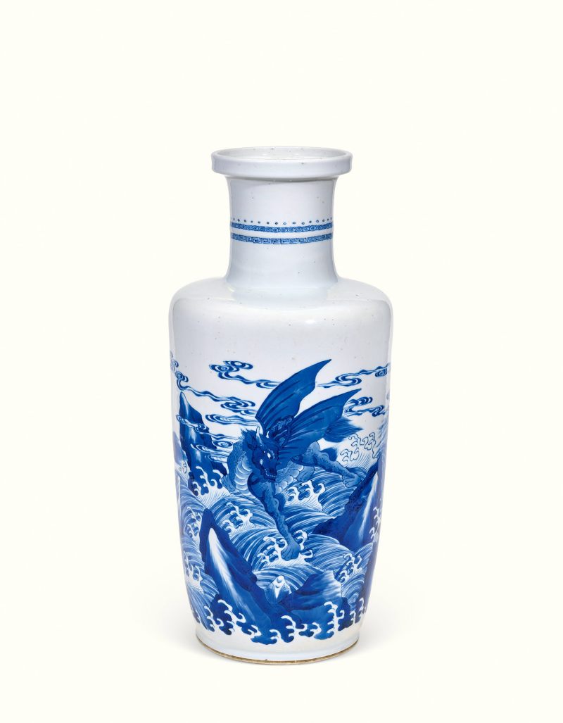清康熙 青花海水麒麟瑞兽纹棒槌瓶 - 图1