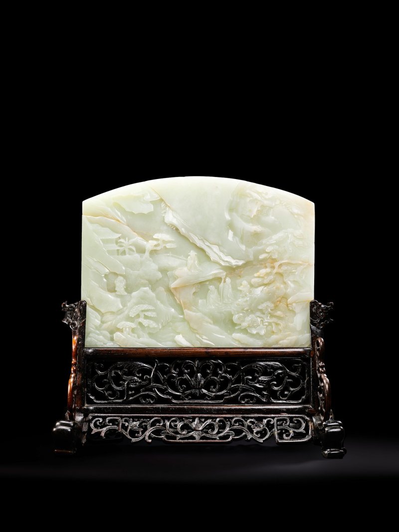 清十八世紀　青白玉高士訪友圖插屏 | A CARVED PALE GREEN JADE 'FIGURAL' TABLE SCREEN - 图1