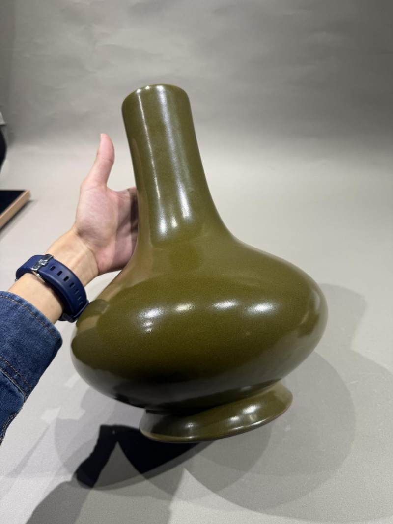    清乾隆 茶叶末茡荠瓶 - 图3