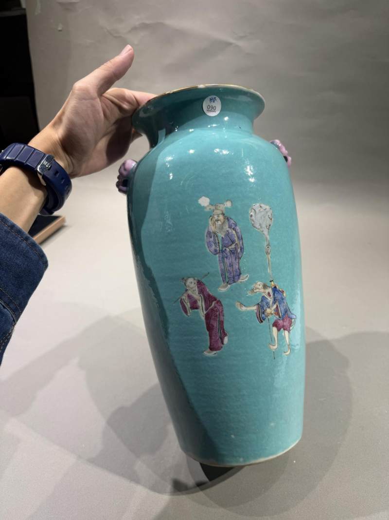    清中期 松绿地粉彩八仙图瓶 - 图5