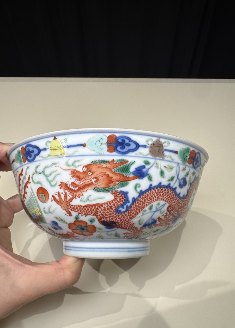 清道光 青花五彩龙凤纹碗一对 - 图3