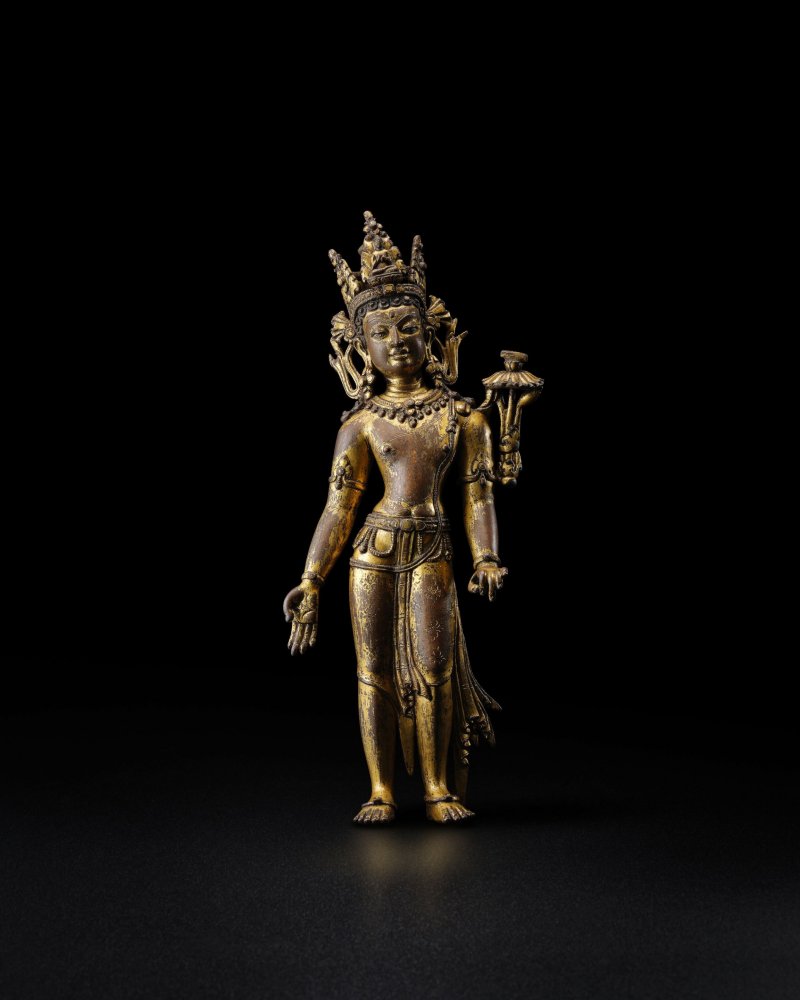 西藏或尼泊爾 十二世紀 銅鎏金文殊菩薩像 | A GILT COPPER ALLOY FIGURE OF MANJUSHRI - 图3