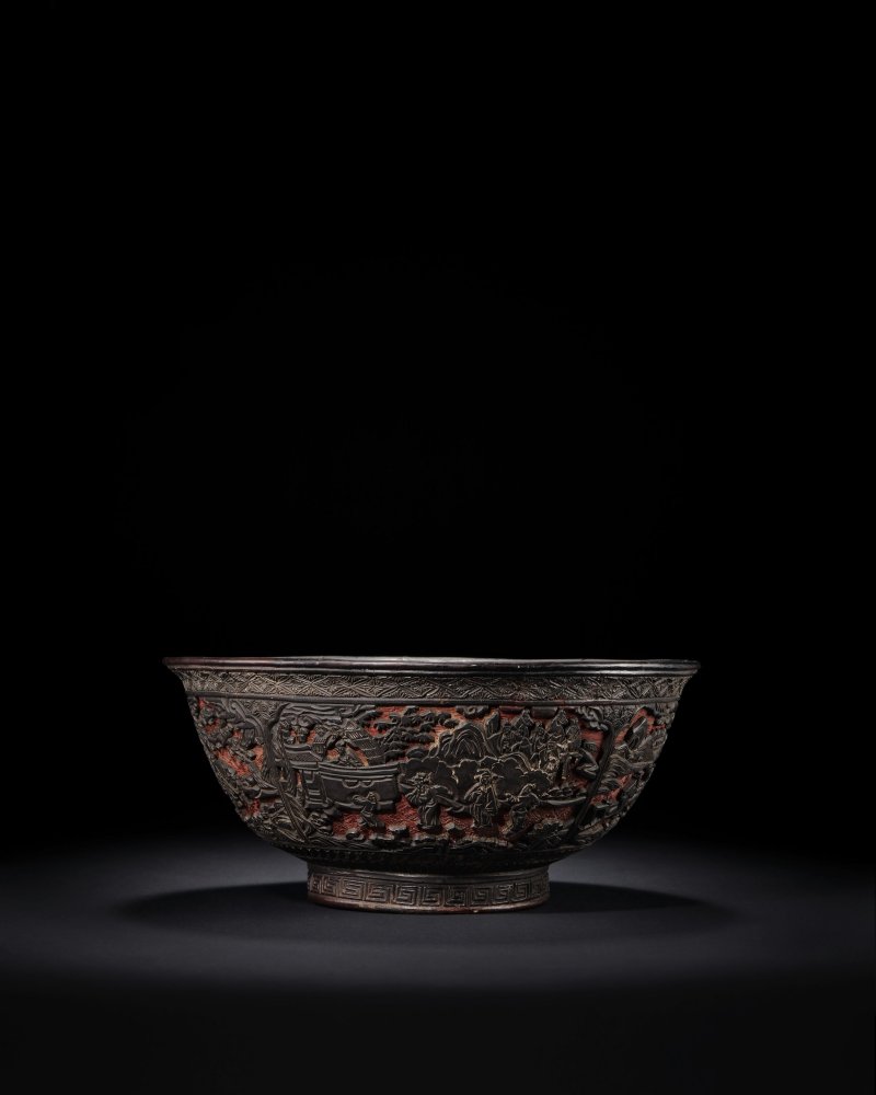 明十六世紀　剔黑人物故事圖碗 | A LARGE CARVED BLACK AND RED LACQUER 'FIGURAL' BOWL - 图2