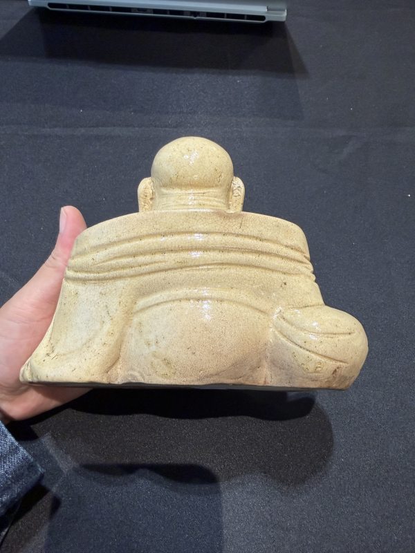 明 漳州窯米黃釉布袋和尚 - 图10