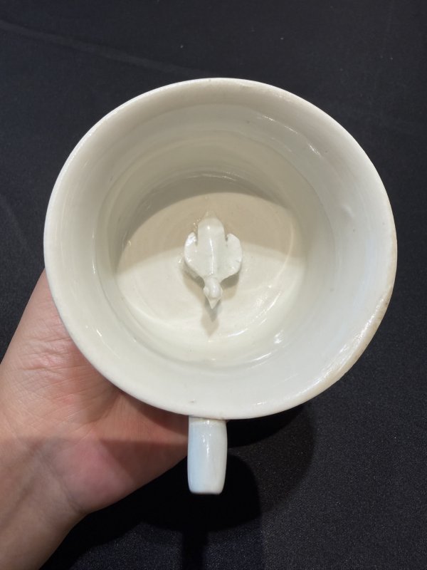 唐 邢窯白釉貼塑飛鳥紋吸杯 - 图12