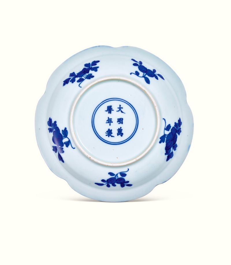 明万历 青花缠枝花纹盏托 - 图2