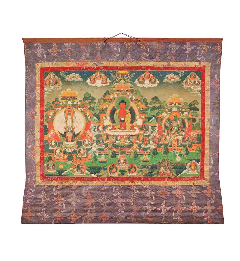 藏中 十八世紀 無量光佛與觀音及綠度母唐卡 | A THANGKA OF AMITABHA, AVALOKITESHVARA AND GREEN TARA - 图1
