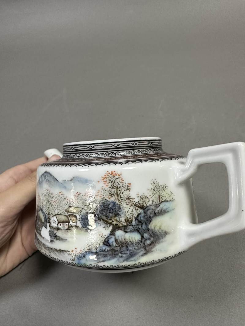    汪少平绘 新彩山水胜利壶 - 图6
