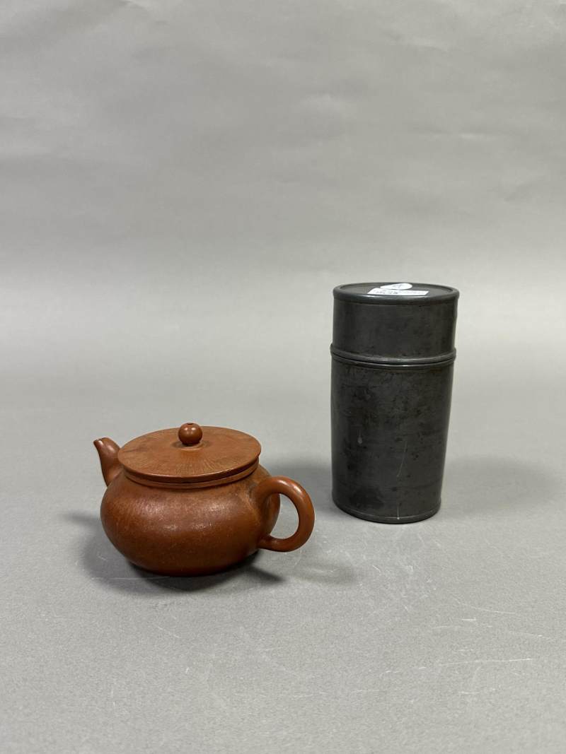    清 朱砂壶、锡茶叶罐（2件/组） - 图2