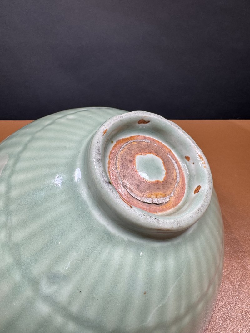明永乐 龙泉莲瓣鸡心碗一对 - 图6