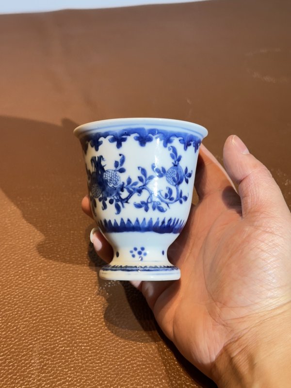 清乾隆 青花折枝花卉纹高足杯 - 图4