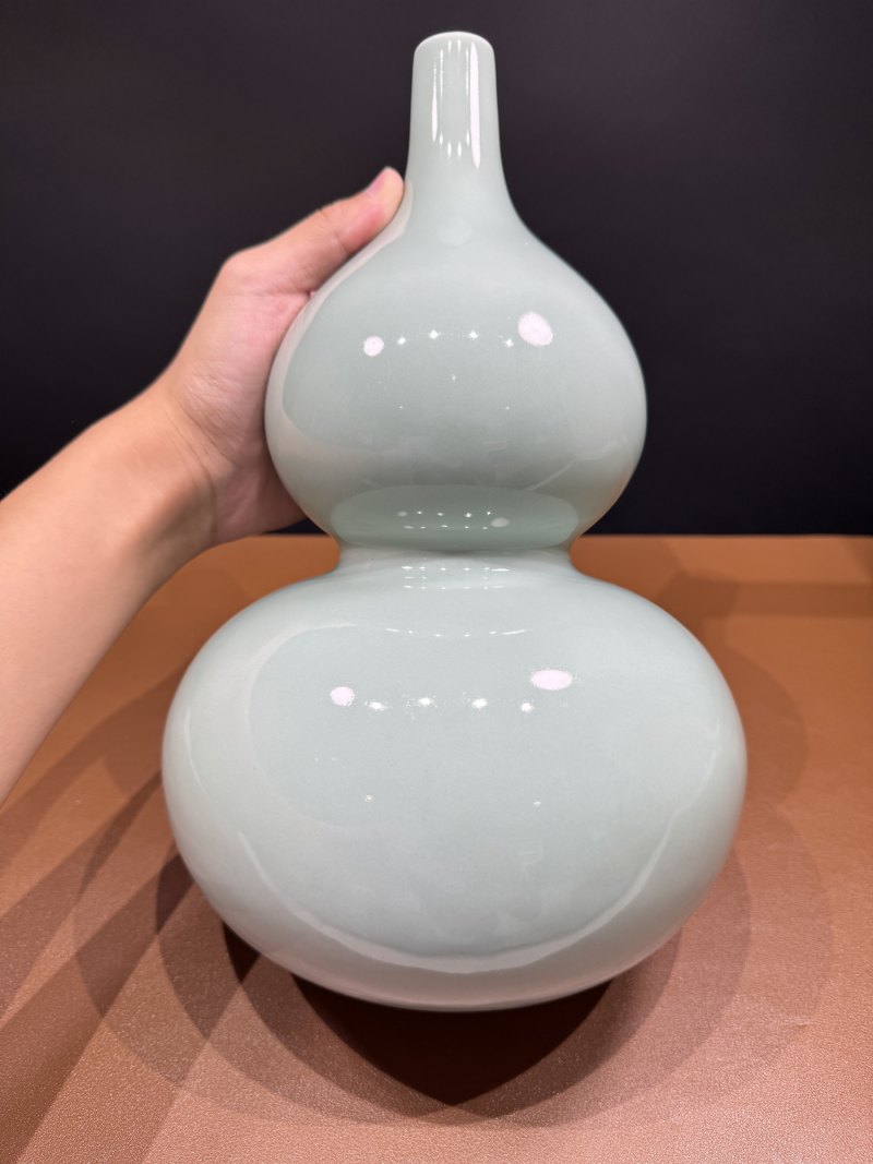 清乾隆 粉青釉葫芦瓶（带盖） - 图5