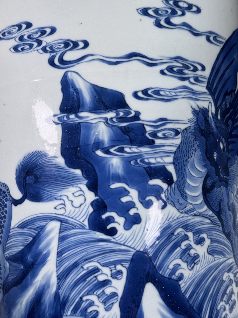 清康熙 青花海水麒麟瑞兽纹棒槌瓶 - 图5