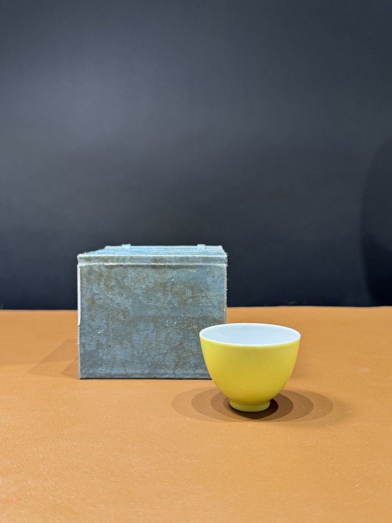 清雍正 柠檬黄釉小杯 - 图4