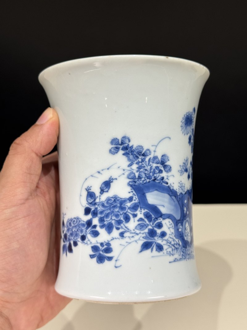 清康熙 青花花蝶纹束腰笔筒 - 图4
