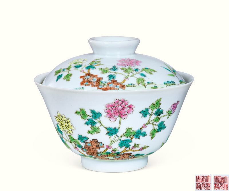 清道光 粉彩花卉纹盖碗 - 图1