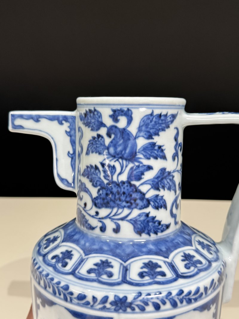 清雍正 仿永乐青花折枝花卉纹执壶 - 图8