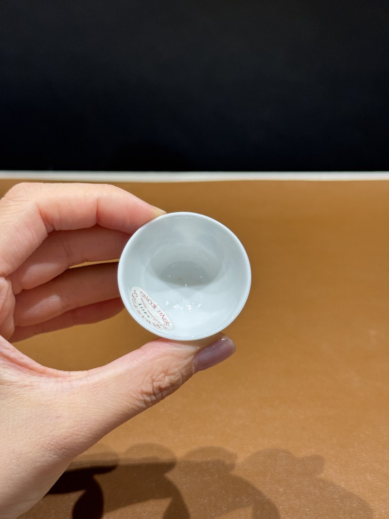 清雍正 仿成化青花莲托八吉祥小高足杯 - 图8