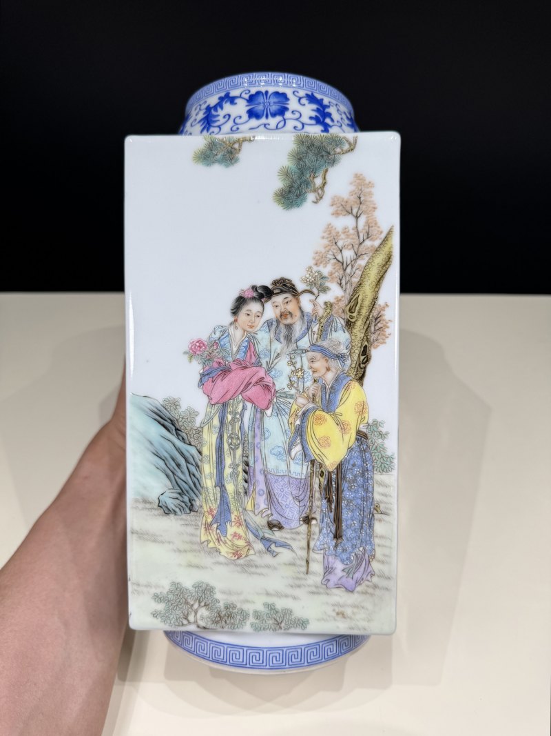 民国 粉彩十二花神故事图琮式瓶一对 - 图16
