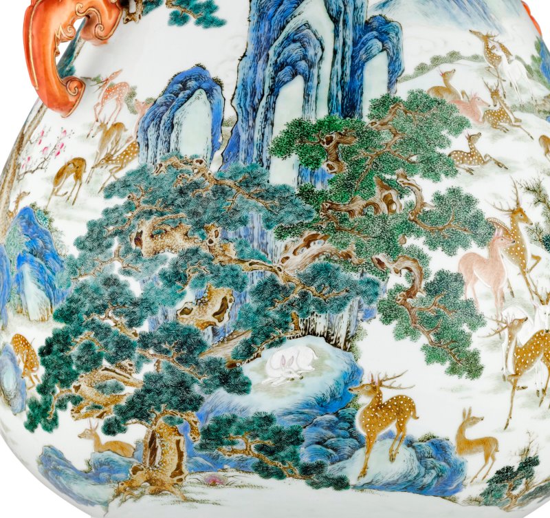 清乾隆 洋彩百鹿雙耳尊 六字篆書款  QIANLONG SIX-CHARACTER SEAL MARK IN UNDERGLAZE BLUE AND OF THE PERIOD (1736-1795) - 图6