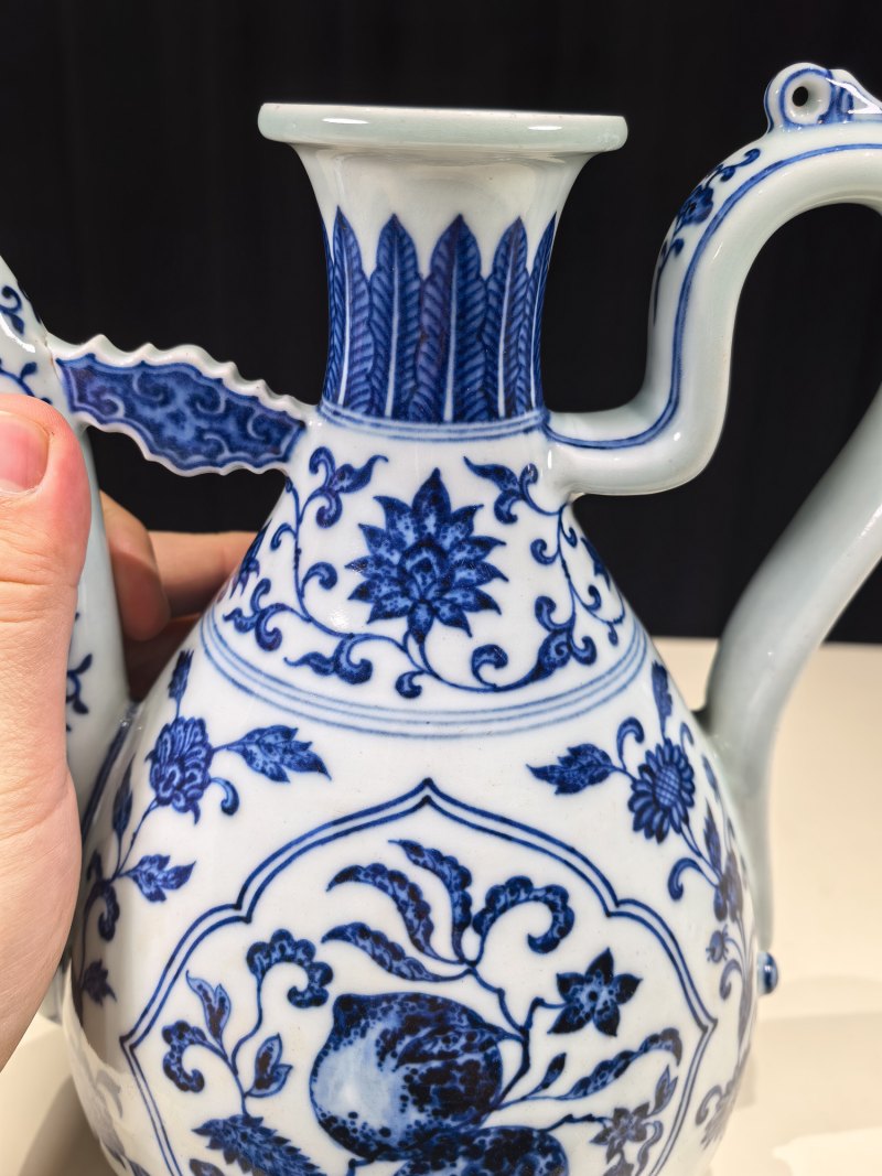 清乾隆 青花折枝瑞果纹执壶 - 图12