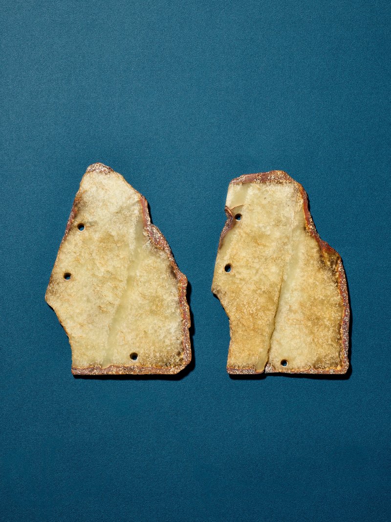 新石器時代或以後 玉聯璧兩件  NEOLITHIC PERIOD (CIRCA 6500-1700 BC) OR LATER